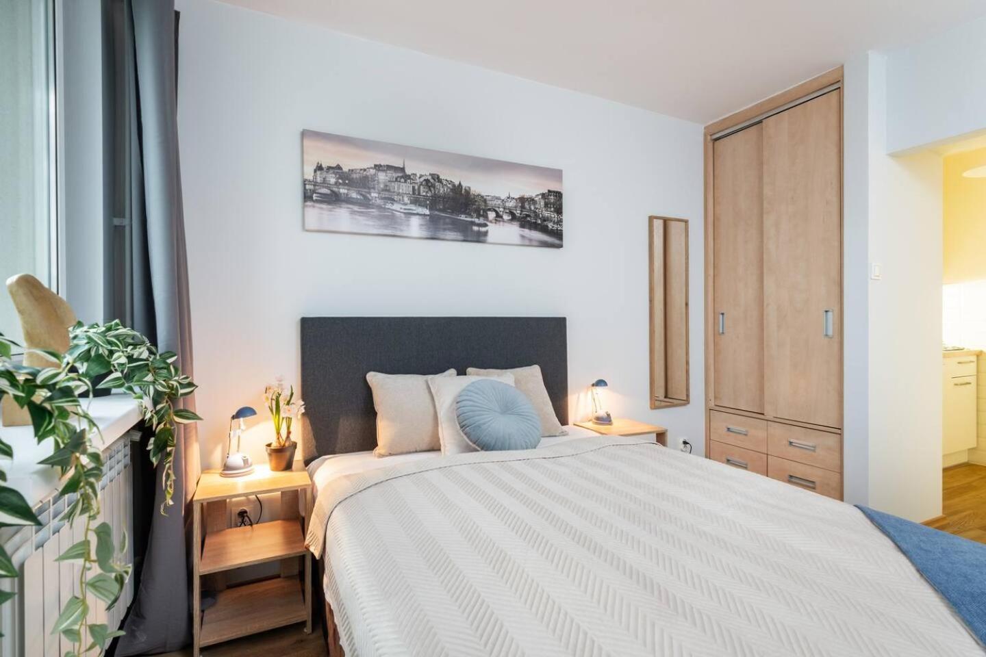 Raspberry Praga Poludnie Apartament Warszawa